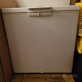 Freezer a pozzetto funzionante