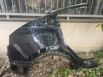 Parafango posteriore destro Tesla Model Y