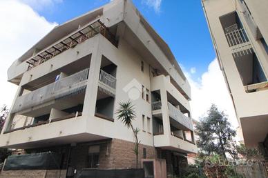 3 LOCALI A FRANCAVILLA AL MARE