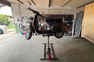 Sollevatore vespa alza vespa crick