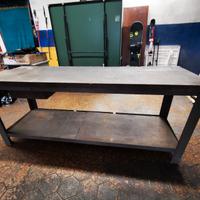 Tavolo da lavoro in legno