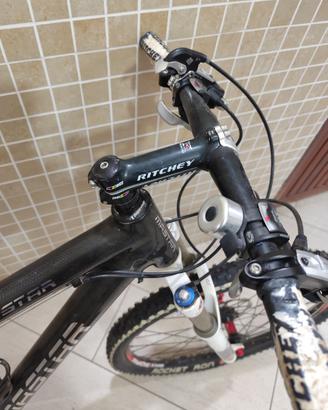 MOUNTAIN BIKE MASTAR CARBON "26"