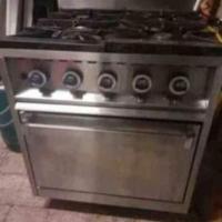 cucina 4 fuochi professionale 