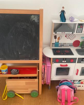 Cucina lidl e lavagna ikea