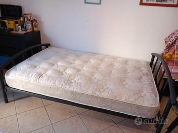 letto  in ferro battuto e materasso in nl