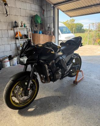 Kawasaki ZR-750J 2004 A2