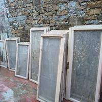 vendi finestre varie misure 