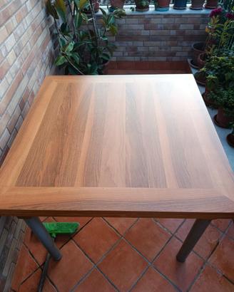 Tavolo da cucina 
