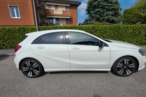 Mercedes-Benz Classe A 180d Automatic – 10/2017