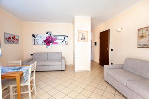 Monolocale con piscina