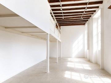 Loft / Open Space di 110 m² con 1 locale a Milano