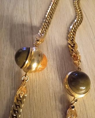 collana lungo dorata  con decori 