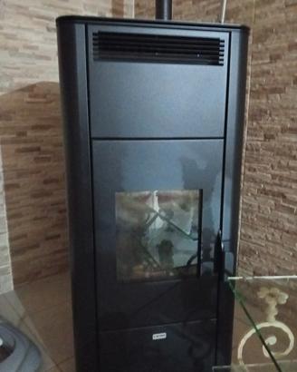 stufa Idro pellet 21 kW 