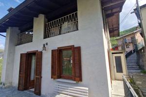 Casa Singola a Valstrona