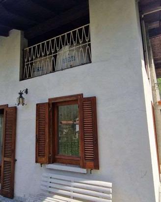 Casa Singola a Valstrona