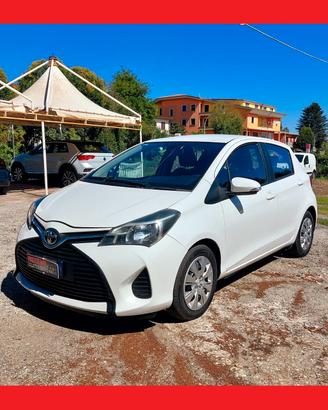 Toyota Yaris 1.D-4D 5 porte Cool 90CV - 2015