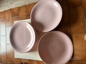 12 piatti wedgwood bone china