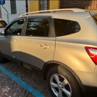 Nissan qashaqi 7 posti 