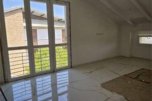 Appartamento di 101 m² con 5 locali e box auto a S