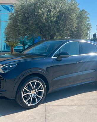 Porsche Cayenne Coupé 3.0 V6 - possibilità noleggi