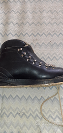 Scarpone da sci antichi