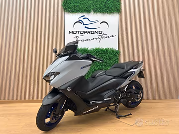 YAMAHA TMAX T-MAX T MAX 560 ICON GREY / DA 149€ AL