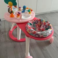 Tavolo attività bambina