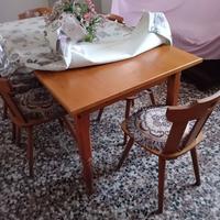 tavolo con sedie stile rustico