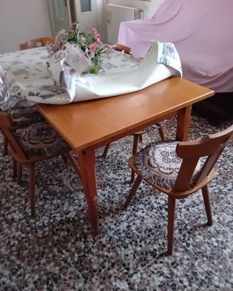 tavolo con sedie stile rustico