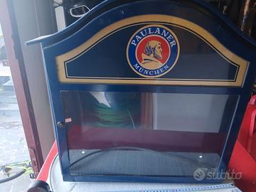 Bacheca vetrina con luce Paulaner Munchen
