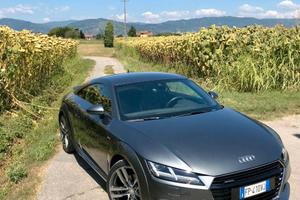 Audi TT mk3 2.0 TFSI 230cv Quattro S-tronic S-line