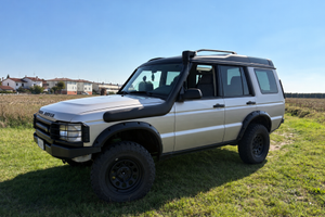 Land Rover Discovery 2 1999, restaurato e omologat