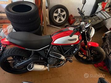 Ducati Scrambler 800cc mod. Icon km 4.585