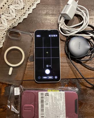 iPhone 16e