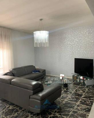 Casa indipendente di 364 m² con 5 locali a Casoria