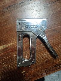 GRAFFETTATRICE PINZATRICE STANLEY