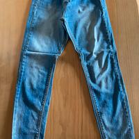 Jeans skinny senza orli