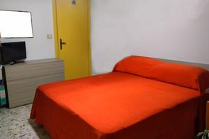 Camera doppia usa singola per ragazze