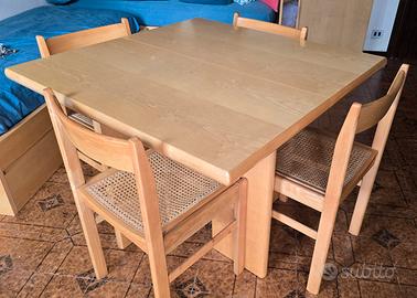 Tavolo allungabile con 4 sedie