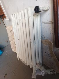 termosifone ghisa con piedini