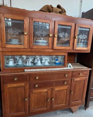 Credenza Cristalliera Vintage in Legno