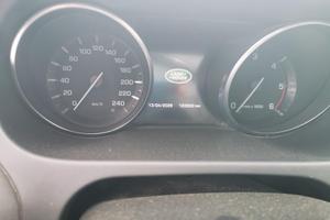 SUV discovery sport