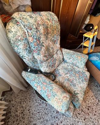 Poltrona con alzata assistita