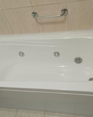 vasca idromassaggio Glass con telaio 