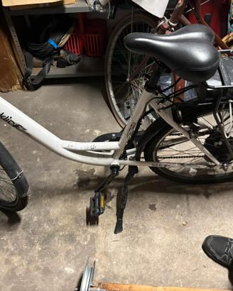 bicicletta elettrica 