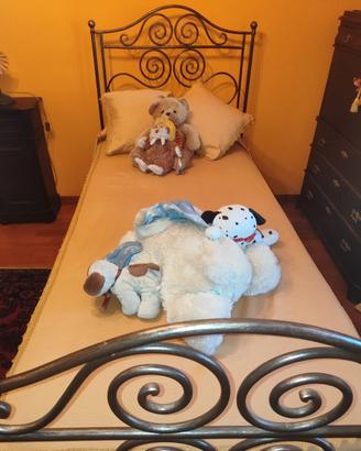 Letto singolo in ferro battuto originale