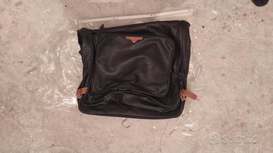 valigia e porta abiti vintage