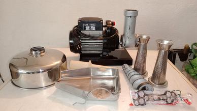 macchina spremi pomodoro 