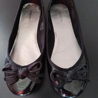 Ballerine vernice nero.