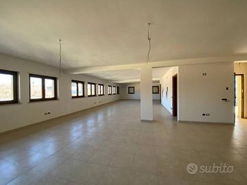 Immobile di 167 m² con 1 locale a Portomaggiore